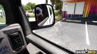 2023-04-19-8842141-country-girl-takes-city-dick_720