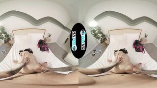 2025-09-19-30254-country-girl_720