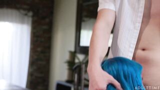 2024-11-25-255216-the-back-door-jewelz-blu-255216-720