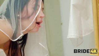 2025-09-08-1218-a_ghost_whory-sd