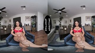 2024-08-29-248634-up-close-vr-with-maya-farrell-248634-960