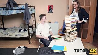 2025-08-26-1052-the_great_inimitable_mr_dick-sd