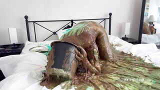 2025-05-19-1268-sensual-holly