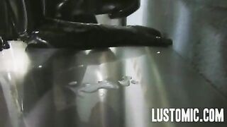 2020-09-13-rubberfuckdolltransformation-scene2_mobi