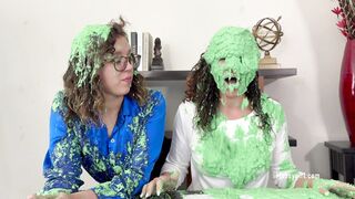 2025-10-06-1288-thats-so-90s-lights-camera-slime