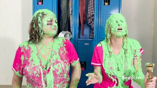 2025-10-06-1288-thats-so-90s-lights-camera-slime