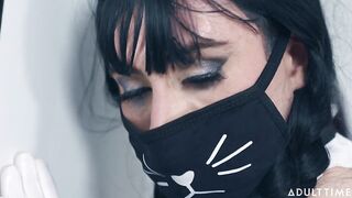 2023-12-10-233497-femboy-maid-cleans-cum-off-massive-shaft-233497-540