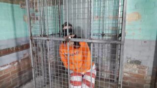 2020-01-14-JJ-locked-up-again-part5