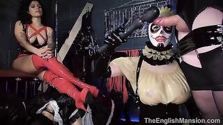 2022-12-08-the-mansions-summer-femdom-party-pt5-pole-dancing-competition_IP