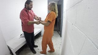 2019-09-05-Polly-brought-in-by-van-part3