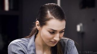 2021-05-11-182579-strictly-professional-182579-540