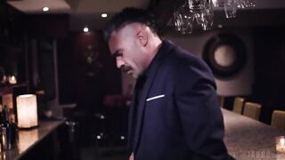 2020-09-01-170471-wants-what-she-cant-have-170471-540