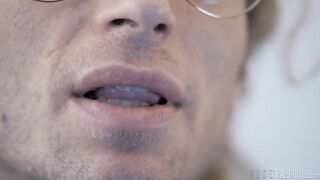 2021-01-28-180787-future-darkly-pandemic-anthonys-date-180787-540