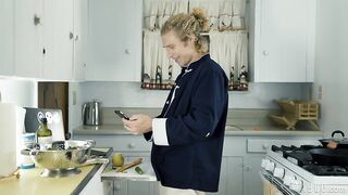 2021-01-28-180787-future-darkly-pandemic-anthonys-date-180787-540