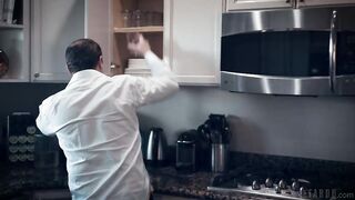 2021-01-19-181574-uneasy-a-181574-540