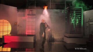 2011-10-18-140961-cheap-trixxx-part-4-140961-720