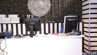 2022-10-28-210015-see-right-through-you-210015-540