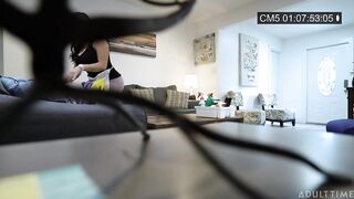 2020-08-20-169741-spying-on-the-maid-169741-540