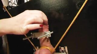 2007-08-21-88-bitch-in-uniform_h265