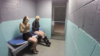 2018-12-06-Sahyre-and-Amanda-locked-up