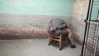 2018-11-19-Riley-taken-into-custody-at-station-part1