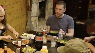 2021-07-27-646-texas-steak-dinner-meets-kinky-chit-chat_644