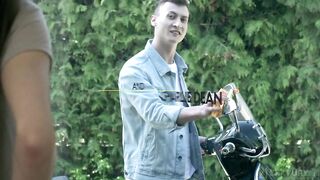 2019-07-08-147309-busy-hands-540