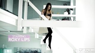 2019-05-04-144878-under-her-coat-540