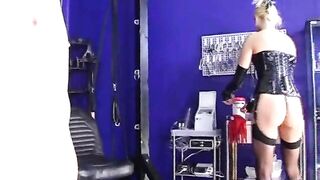 2008-08-20-512-stretched-for-natalie_mobile