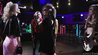 2019-11-28-166506-girlcore-s2-e1-rock-you-like-a-hurricane-540