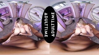 2025-11-27-283706-up-close-vr-with-charlie-forde-lilly-bell-960