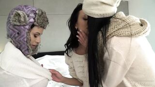 2019-02-22-144336-womens-winter-540