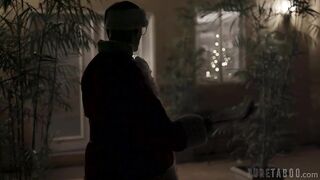 2018-12-25-143826-and-all-through-the-house-540