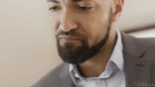 2018-12-27-143825-not-who-she-seems-540