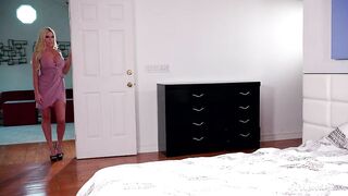 2018-12-31-135260-my-boyfriends-mom-540