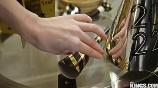 2025-11-17-30156-consoling-roommate_720