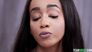 2025-12-12-31366-lily_starfire_720