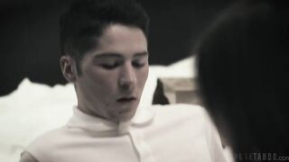 2018-03-06-129955-mammas-boy-540