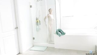 2023-12-30-184604-shower-and-toys_854