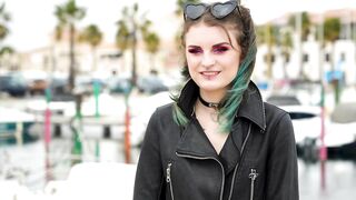 2022-04-01-trixy-got-used-to-the-camera_720