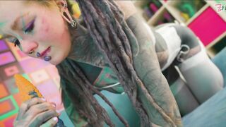 2024-02-22-deep-into-her-holes_stream