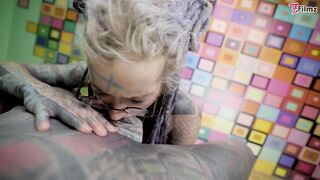 2024-02-13-anuskatzz-likes-dick_stream