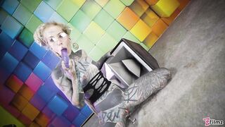 2025-09-25-tattooed-goddess-teases-with-tech-and-tie_stream