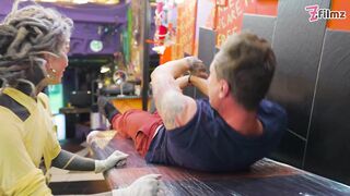 2025-08-28-tattoo-customer-gets-more-than-ink-with-anuskatzz_stream