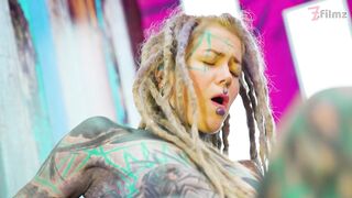 2025-10-02-sexy-alt-dreadhead-girl-rides-a-big-cock-with-her-ass_stream