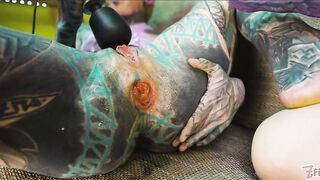 2023-12-12-dildo-stuffing-competition_stream