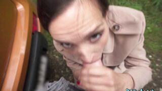 2025-11-20-11440873-shy-waitress-needs-more-than-tips_720