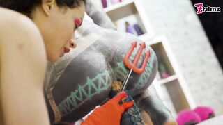 2023-10-19-the-girls-have-planned-a-scary-halloween_stream