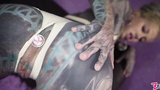 2024-01-04-anuskatzz-wants-extreme-anal-insertion-to-squirt_stream