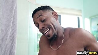 2022-07-17-8898271-big-dick-show-off_720